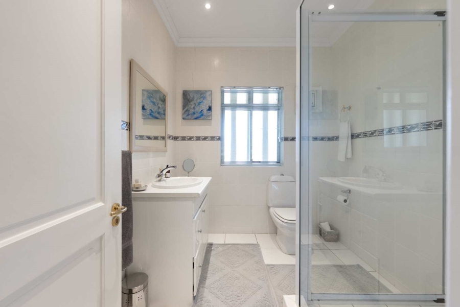 5 Bedroom Property for Sale in Stellenbosch Farms Western Cape